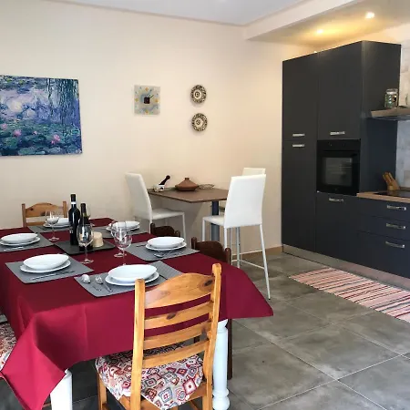 Casa Teodoro - Katia & Denise * טיניאלה